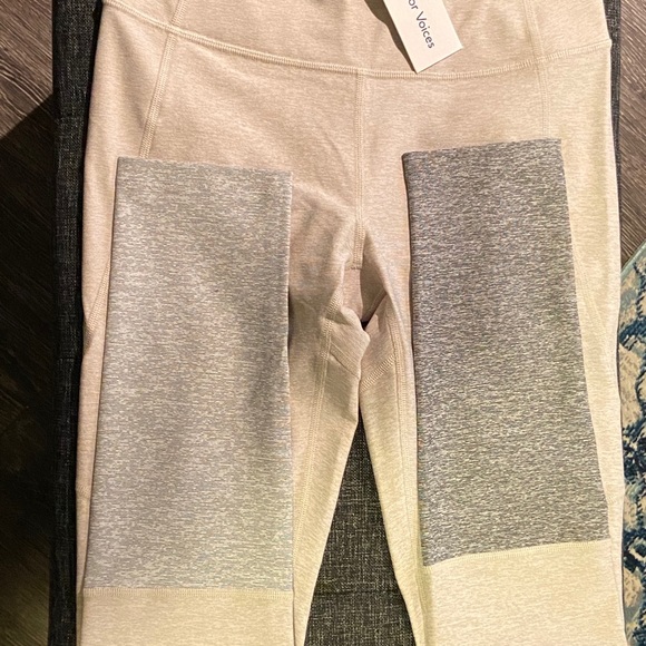 Outdoor Voices Fitted Colorblock Leggings - Picture 4 of 4